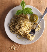 Carica l&#39;immagine nel visualizzatore di Gallery, Pesto di pistacchio e mandorle - 180 gr
